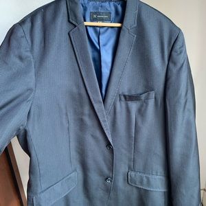 Men’s black blazer